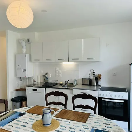 3 Pieces 68m², Jardin Clos, 150m Plage, Wifi *